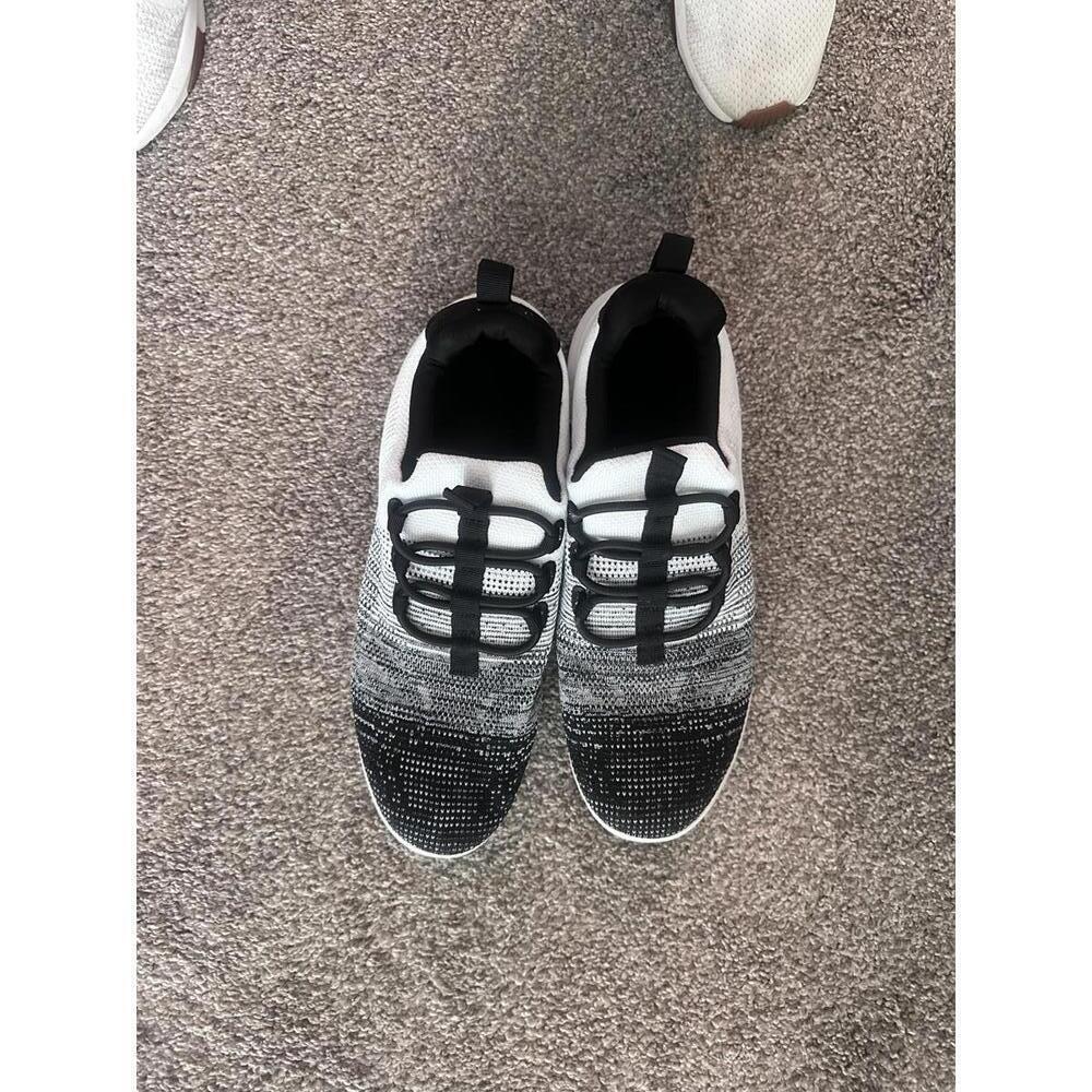 Men's Black and White Gradient Knit Sneakers